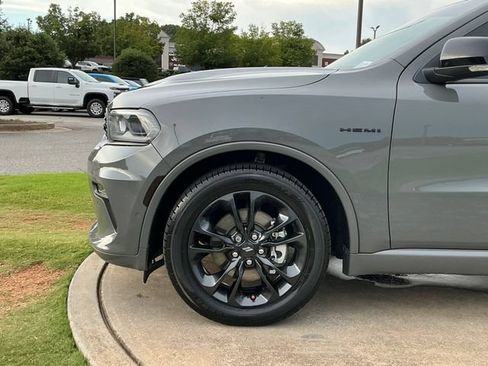 Used 2022 Dodge Durango R/T RWD image 12