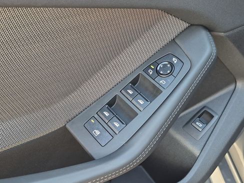 New 2026 BMW 228i w/ Technology Package FWD image 15