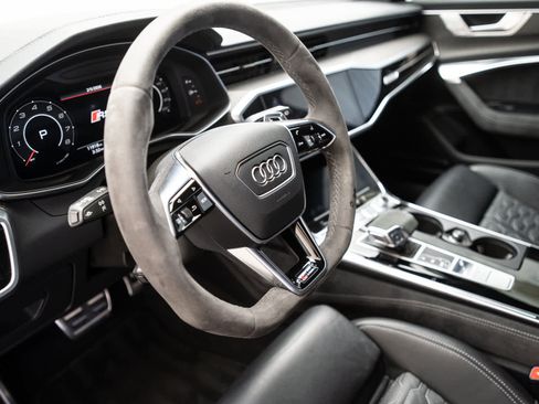 Used 2024 Audi RS 6 performance image 21