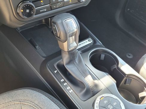 New 2025 Ford Bronco 4-Door image 48