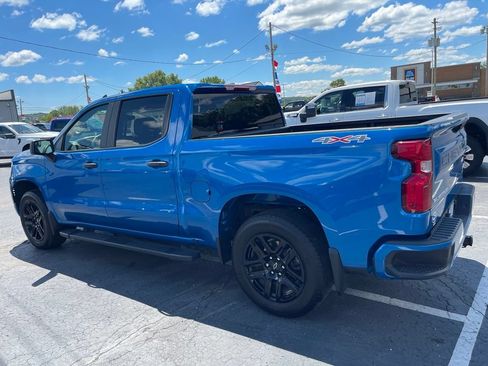 Used 2023 Chevrolet Silverado 1500 Custom w/ LPO, Dark Essentials Package AWD/4WD image 4