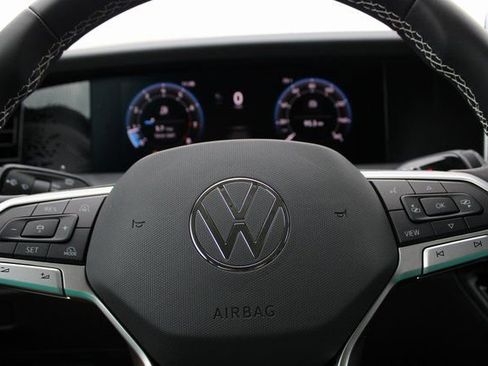 New 2025 Volkswagen Tiguan S FWD image 10