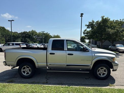 Used 2005 Dodge Ram 1500 Truck SLT w/ Off-Road Group AWD/4WD image 4