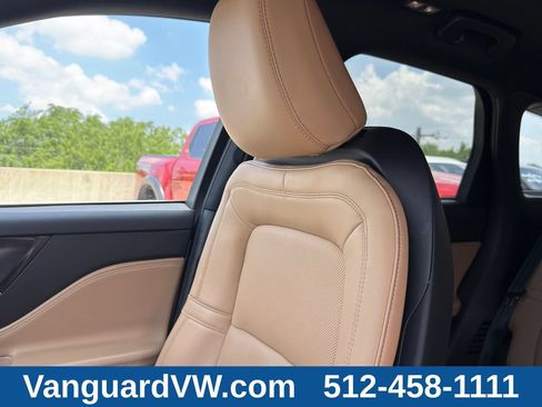 Used 2023 Lincoln Corsair Reserve w/ Equipment Group 201A AWD/4WD image 20