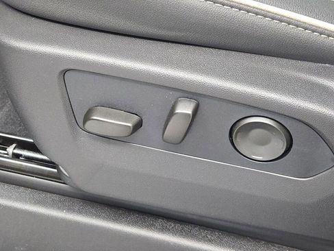 New 2026 GMC Yukon XL Elevation w/ Elevation Premium Package image 28