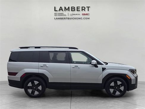 Used 2025 Hyundai Santa Fe SEL image 6