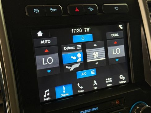 Used 2017 Ford F350 Lariat AWD/4WD image 60
