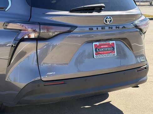 Certified 2023 Toyota Sienna XLE w/ XLE Plus Package image 6