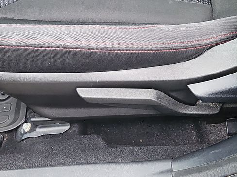 Used 2017 Subaru Impreza 2.0i Sport image 14