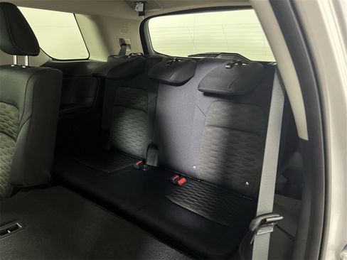 New 2025 Nissan Pathfinder SV image 27