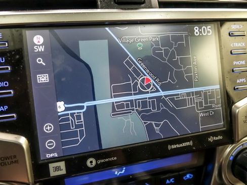 Used 2021 Toyota 4Runner Limited image 19