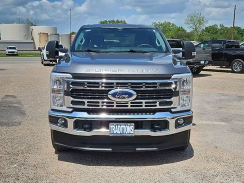 Used 2025 Ford F250 XLT w/ FX4 Off-Road Package AWD/4WD image 34