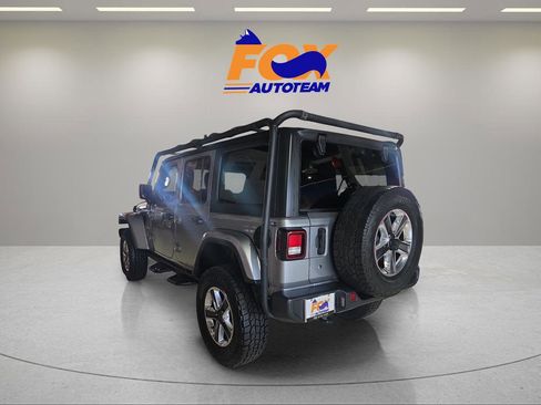 Used 2020 Jeep Wrangler Unlimited Sahara AWD/4WD image 3