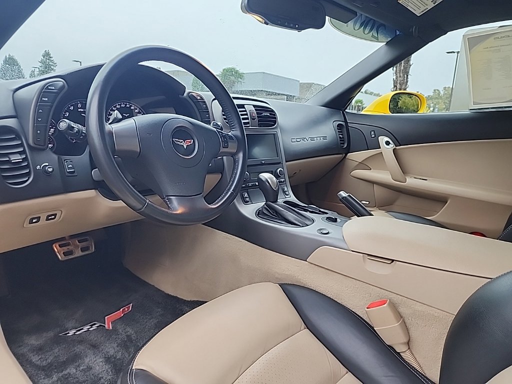 Used 2007 Chevrolet Corvette Convertible w/ Preferred Equipment Group RWD image 11