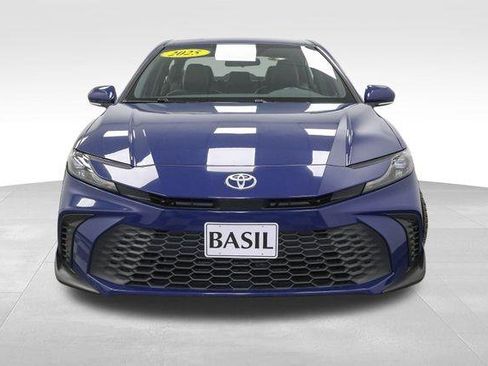 Used 2025 Toyota Camry XSE image 3