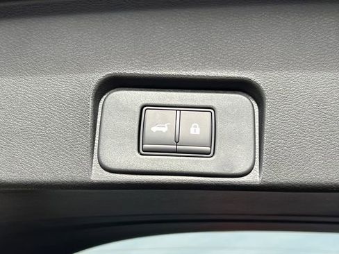 New 2026 Nissan Rogue SV image 32