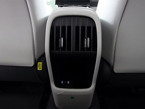 New 2025 Hyundai Kona SEL FWD image 31