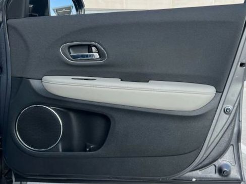 Used 2019 Honda HR-V EX image 67