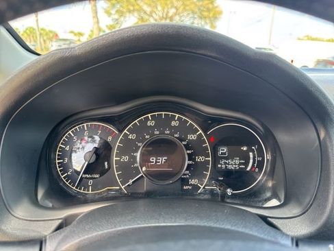 Used 2017 Nissan Versa Note SV FWD image 26