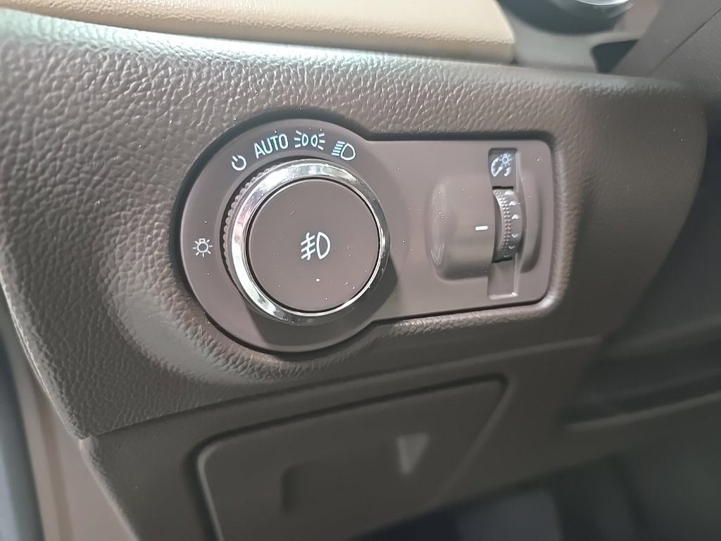 Used 2014 Buick Verano Leather FWD image 15