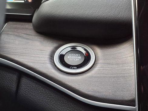 Used 2023 Jeep Grand Cherokee 4WD 4xe image 17