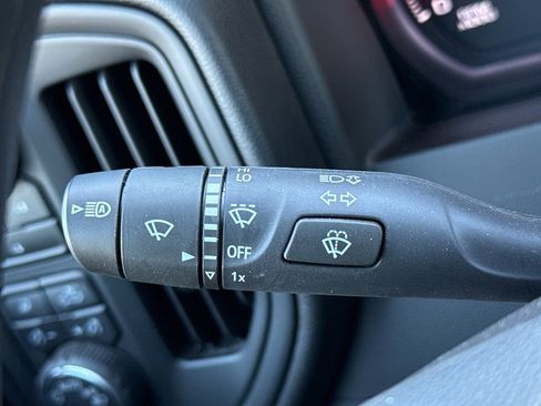 Used 2025 Chevrolet Silverado 2500 W/T w/ WT/CX Safety Package image 28