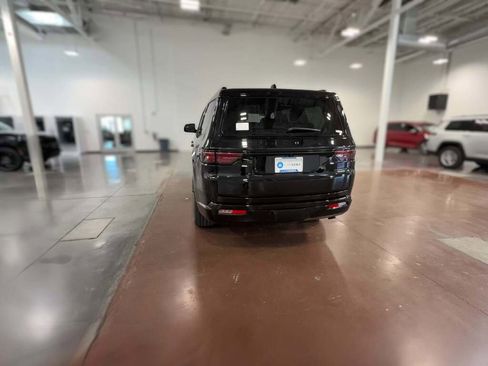 New 2025 Jeep Wagoneer Series II image 9