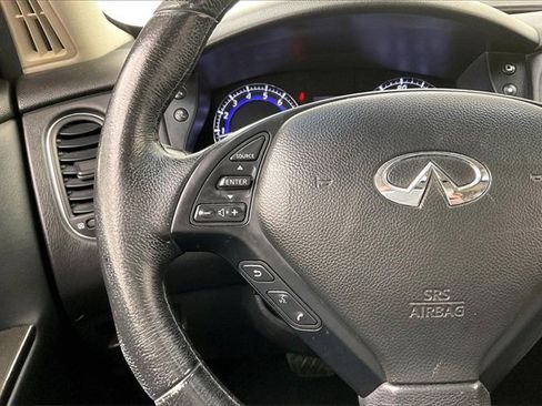 Used 2011 INFINITI EX35 Journey w/ Premium Pkg image 24