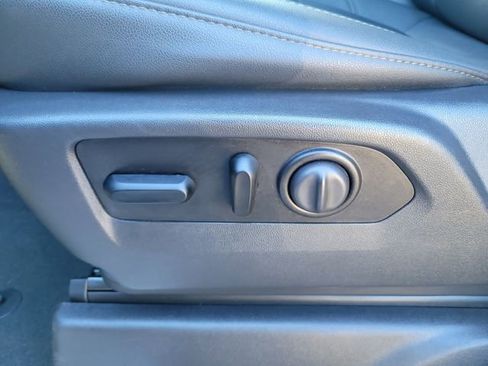 Used 2021 Chevrolet Silverado 3500 LT w/ Convenience Package image 18