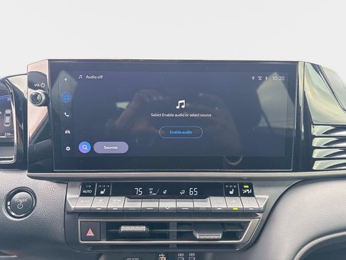 Used 2025 Toyota Camry XSE image 21