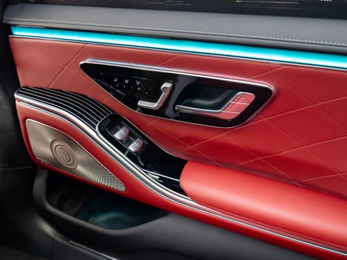 Used 2023 Mercedes-Benz S 580 4MATIC Sedan image 41