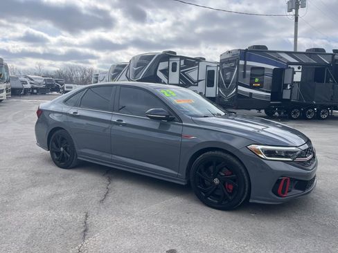 Used 2023 Volkswagen Jetta GLI Autobahn image 2