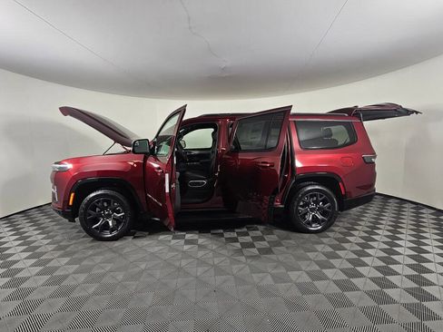 New 2026 Jeep Grand Wagoneer Limited AWD/4WD image 17