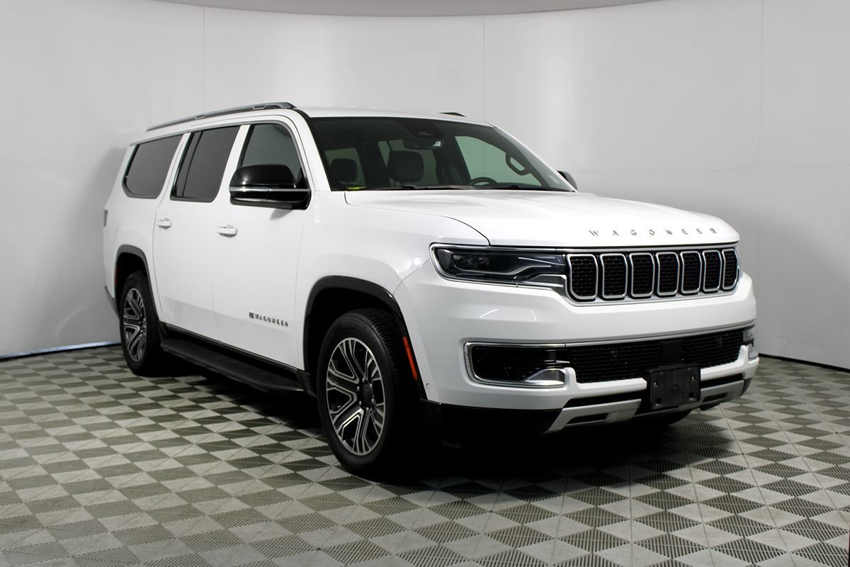 Used 2024 Jeep Wagoneer L Series II RWD image 30