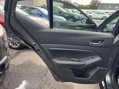 Used 2022 Nissan Altima 2.5 SR image 14