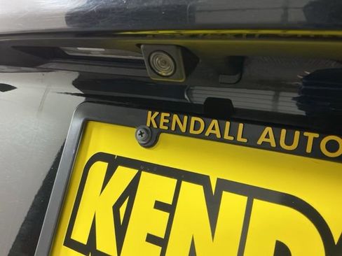 Used 2016 Subaru Outback 2.5i Limited image 9