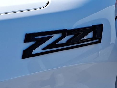 Used 2024 Chevrolet Silverado 1500 Custom Trail Boss w/ Dark Appearance Package image 32