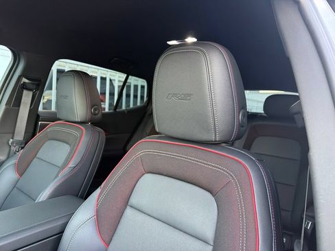 Used 2025 Chevrolet Equinox EV RS FWD image 10