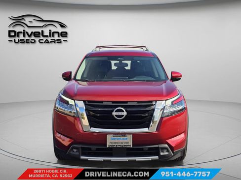 Used 2022 Nissan Pathfinder SL FWD image 2