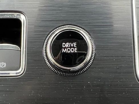 New 2026 Lincoln Aviator AWD image 29