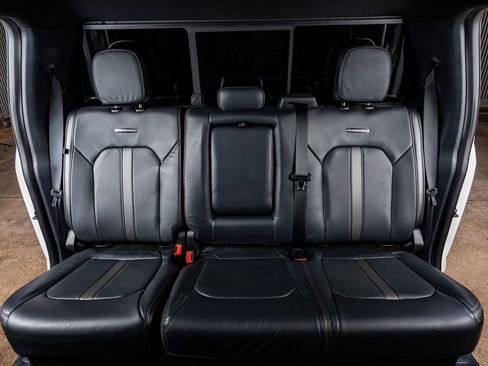 Used 2022 Ford F250 Platinum w/ Tremor Off-Road Package image 34