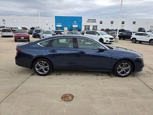 Used 2024 Honda Accord EX image 8