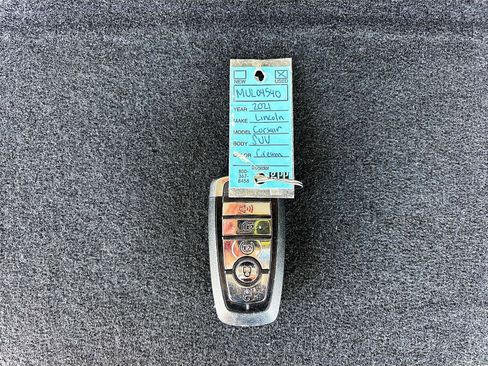 Used 2021 Lincoln Corsair Standard w/ Towing Package I image 37