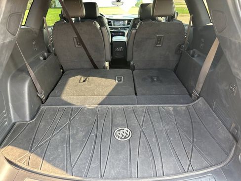 Used 2022 Buick Enclave Avenir w/ Avenir Technology Package image 37