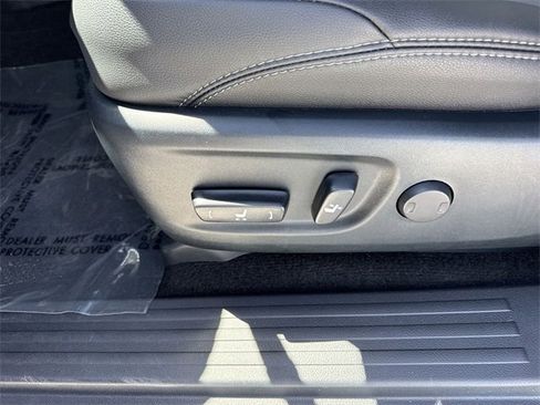 Used 2023 Toyota 4Runner SR5 Premium image 12