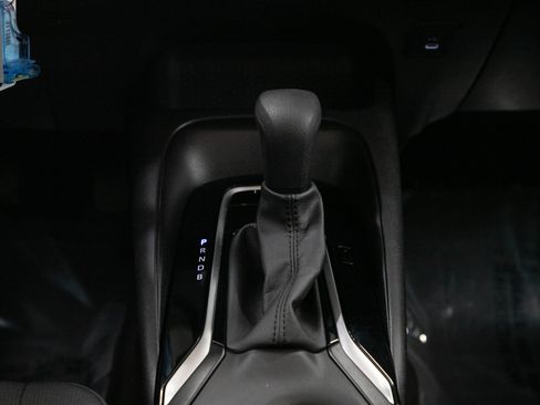 Used 2024 Toyota Corolla LE FWD image 17