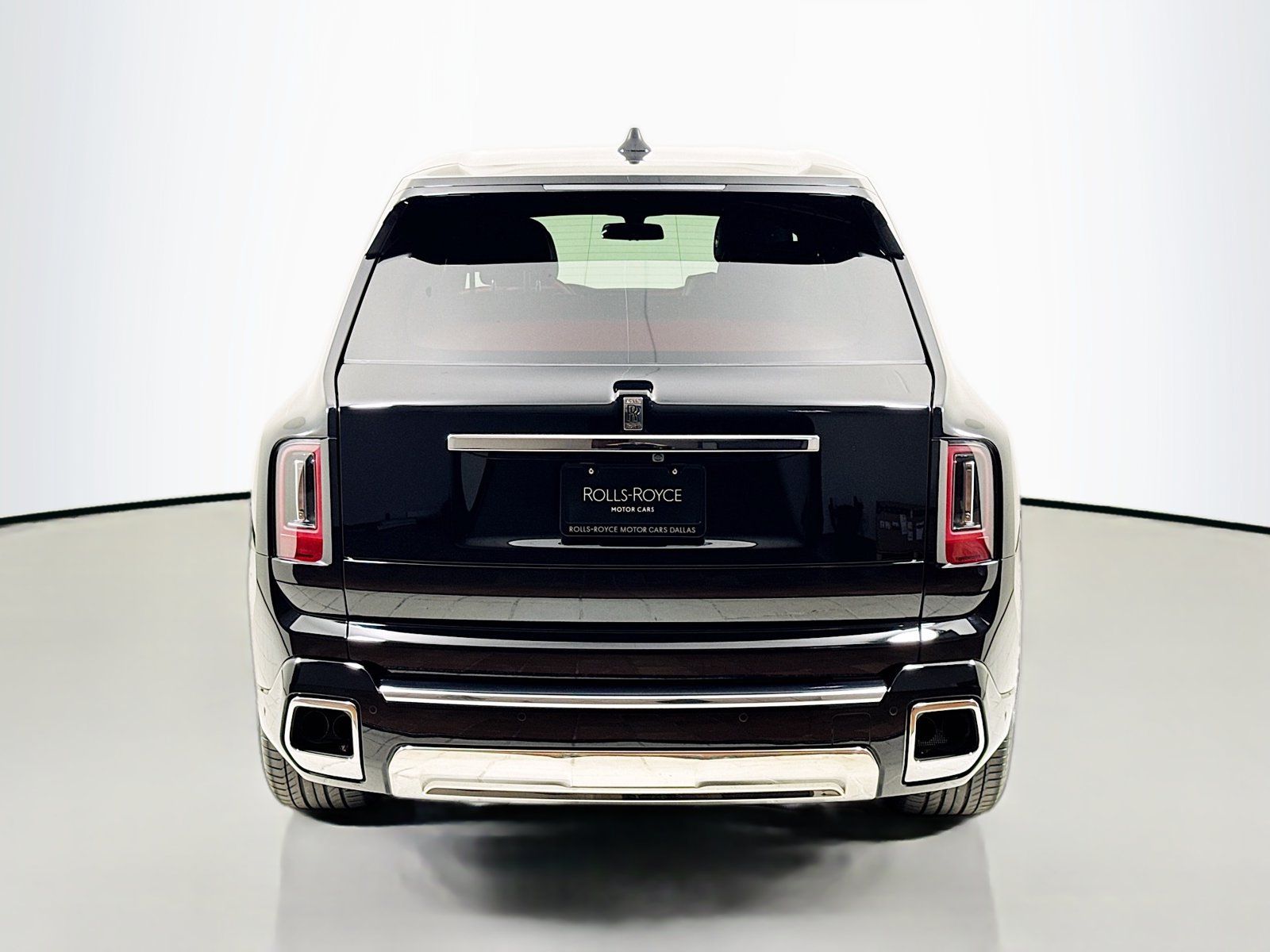 Certified 2026 Rolls-Royce Cullinan w/ Cullinan Package AWD/4WD image 7