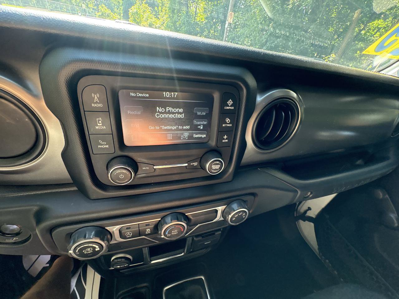 Used 2019 Jeep Wrangler Sport AWD/4WD image 38