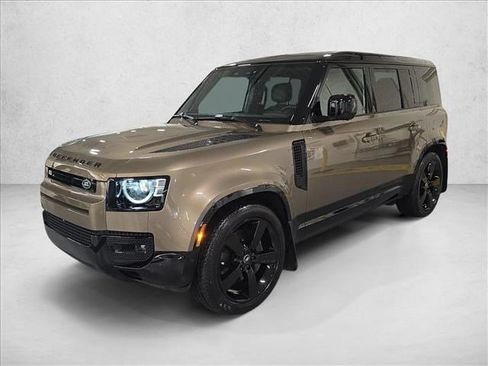Used 2025 Land Rover Defender 110 X-Dynamic SE AWD/4WD image 1