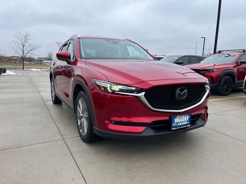 Used 2019 MAZDA CX-5 Grand Touring image 2